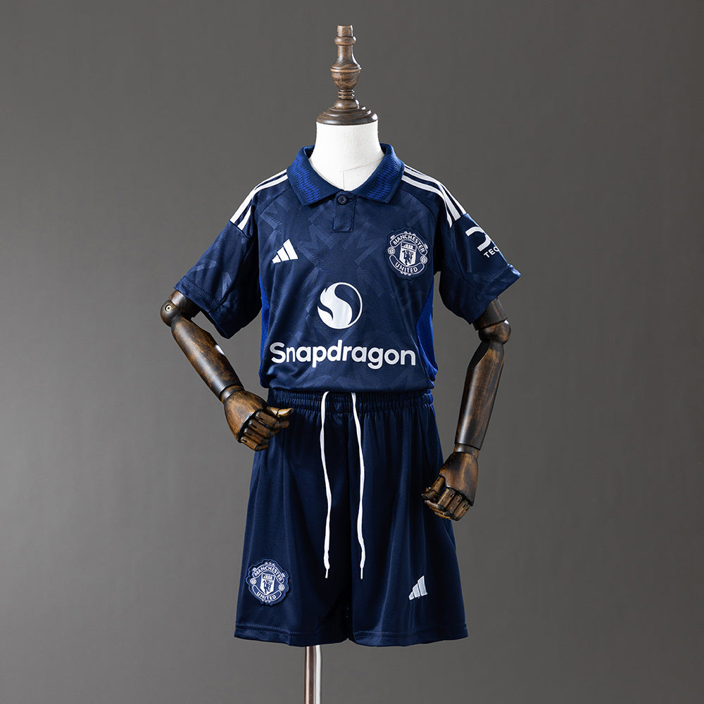 M-U 24-25 Away kids kit Jersey SZIE 16-28 detail