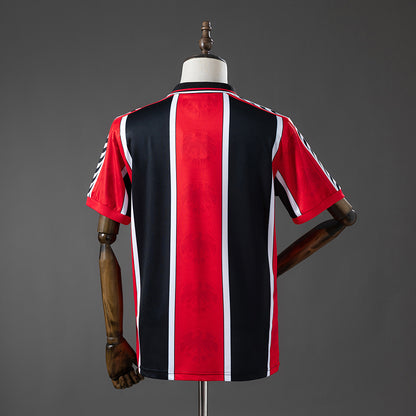 Frankfurt 96-97 Home Retro Jersey detail