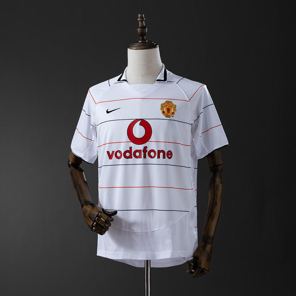 M-U 03-05 Away Retro Jersey detail