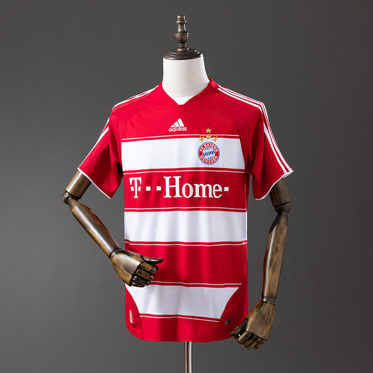 Retro Bayern 07-08 home detail
