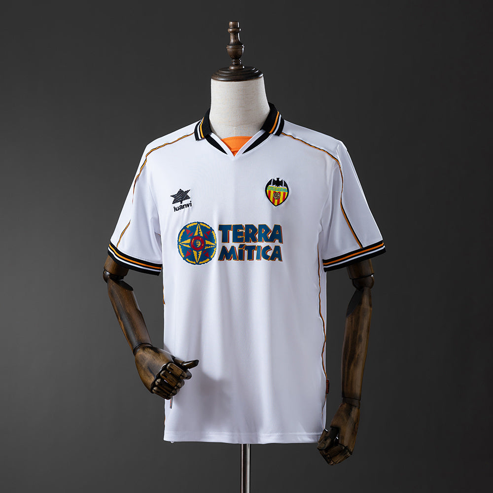 Retro 99-00 Valencia Home detail