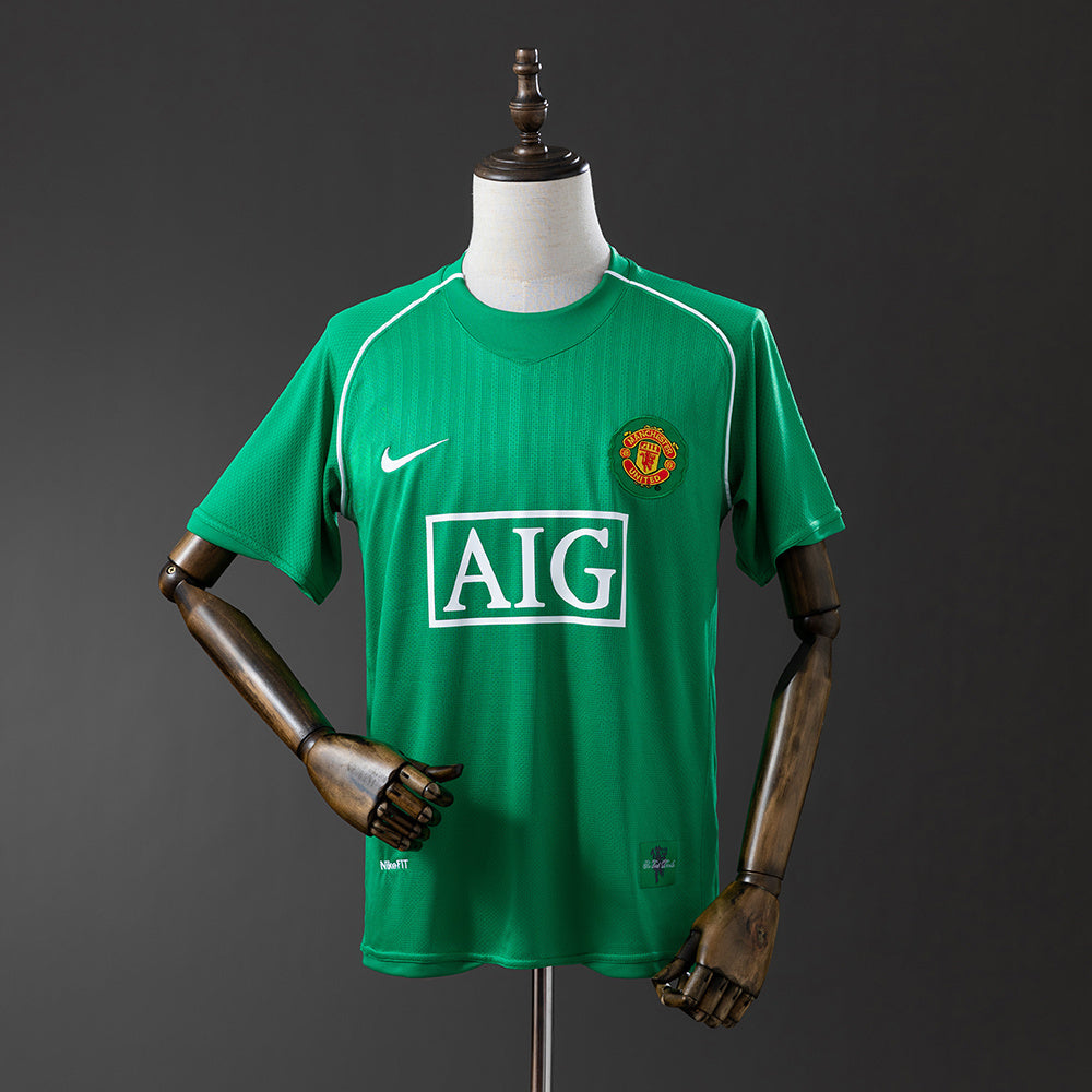 M-U 07-08 Goalkeeper Retro Jersey detail