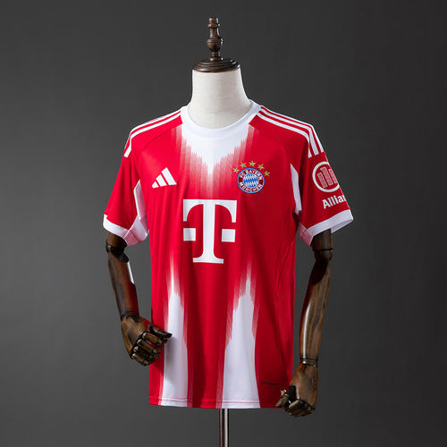 25-26 Bayern Munich Home detail