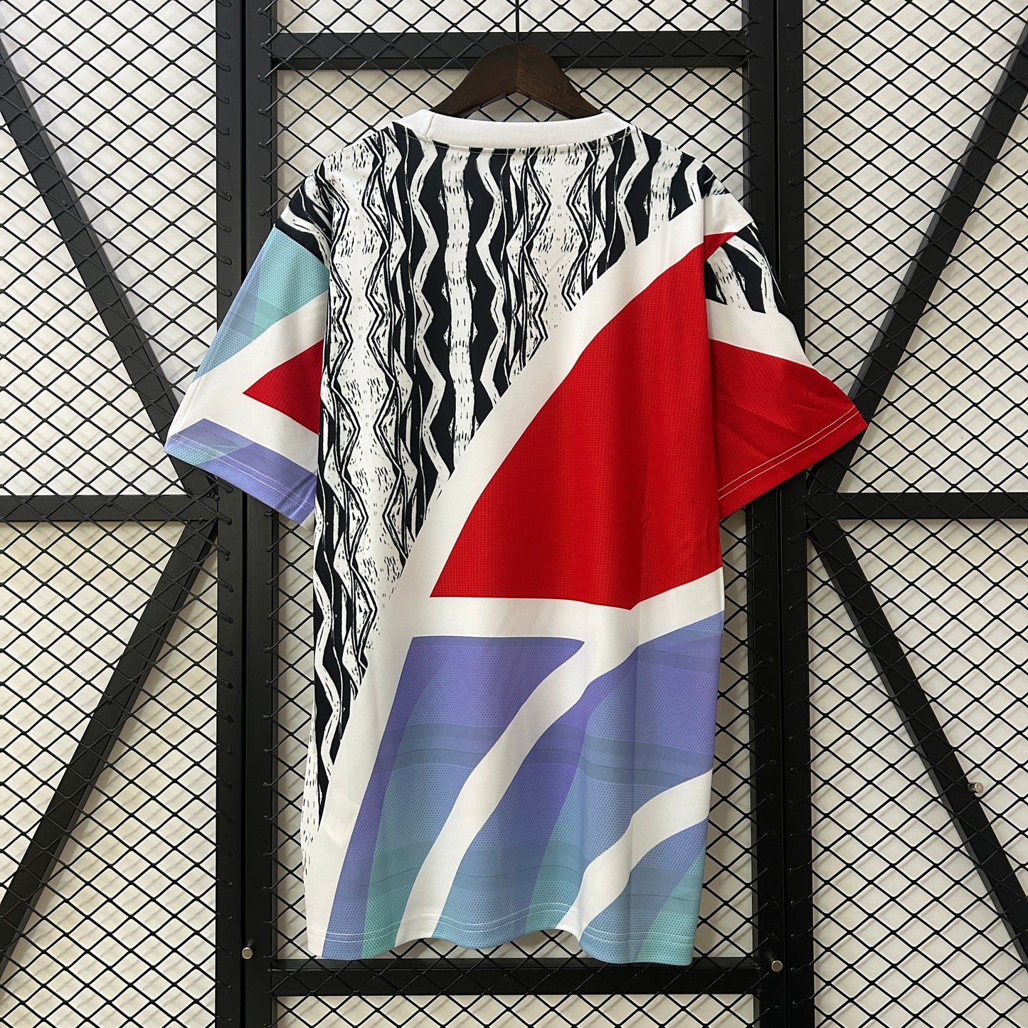 24-25  Arsenal Pre Match Jersey detail