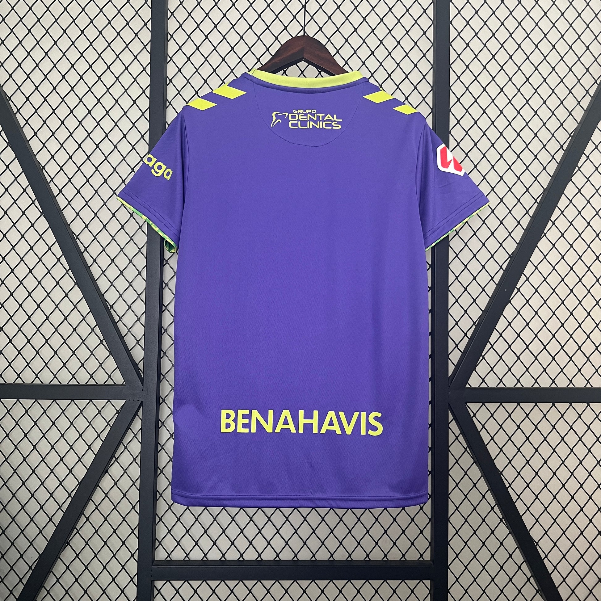 24-25 Malaga Away detail