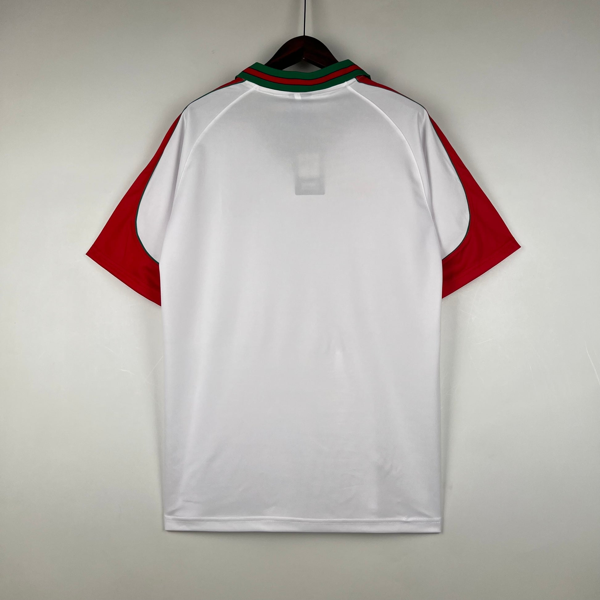 Retro Portugal 96-97 away detail