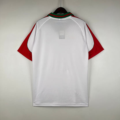 Retro Portugal 96-97 away detail
