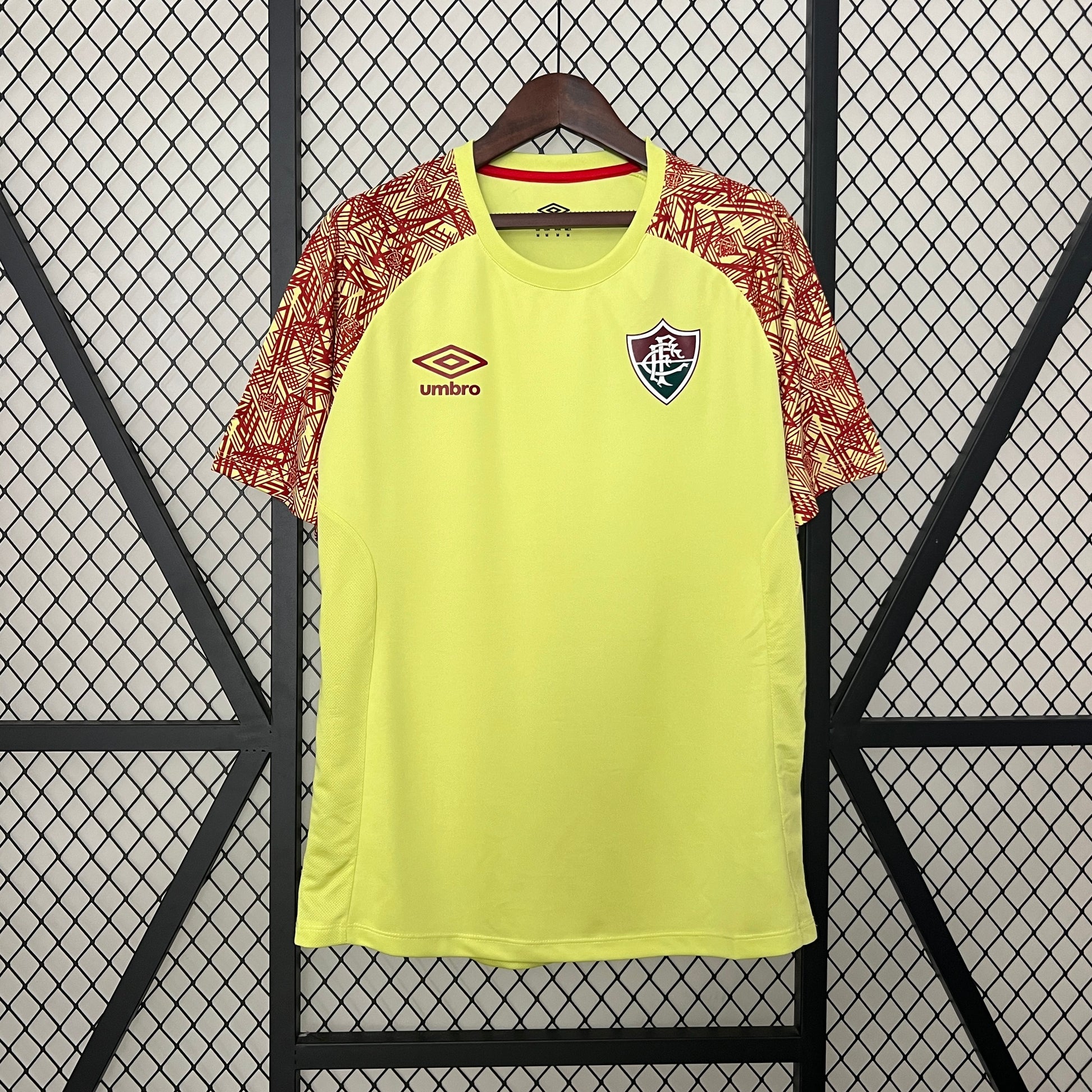 24-25 Atlético Mineiro Goalkeeper Yellow detail