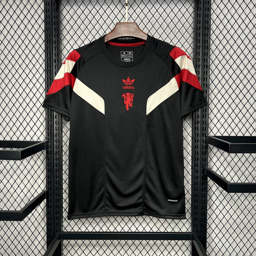 Manchester United 2024-25 Originals Tee Black Jersey detail