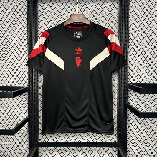 Manchester United 2024-25 Originals Tee Black Jersey detail