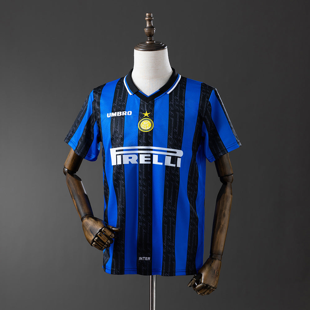 Retro 97-98 Inter Milan home detail