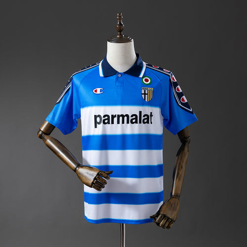 Retro Parma 99-00 third away detail