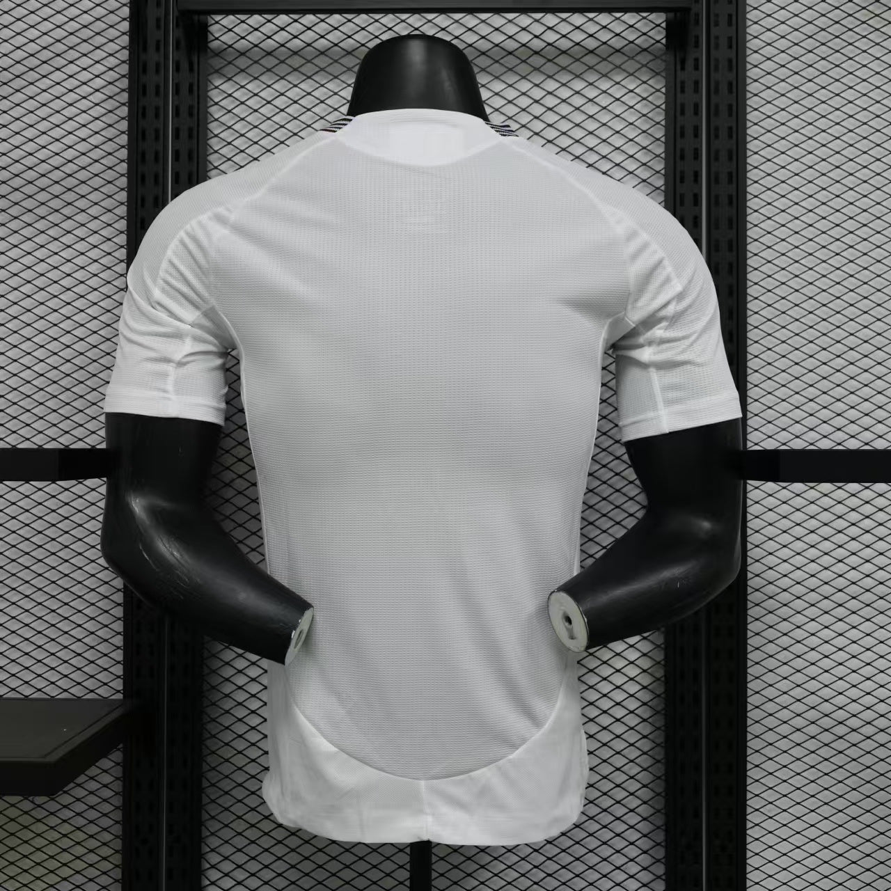 24-25 Player Aston Villa White detail