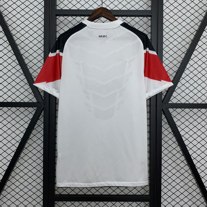 Retro M-U 10-11 Away detail