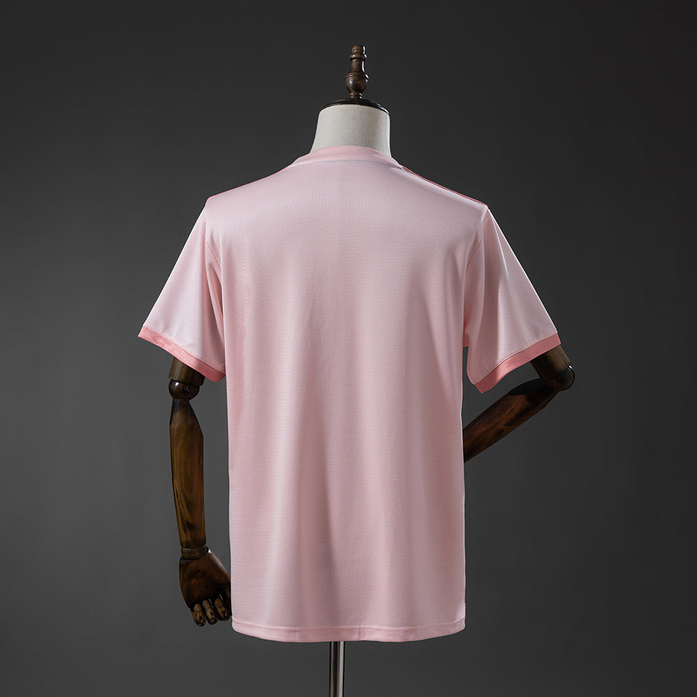 M-U 18-19 Away Retro Jersey detail