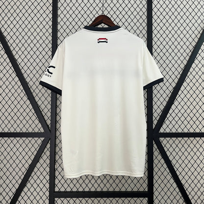 24-25 M-U Third Away detail