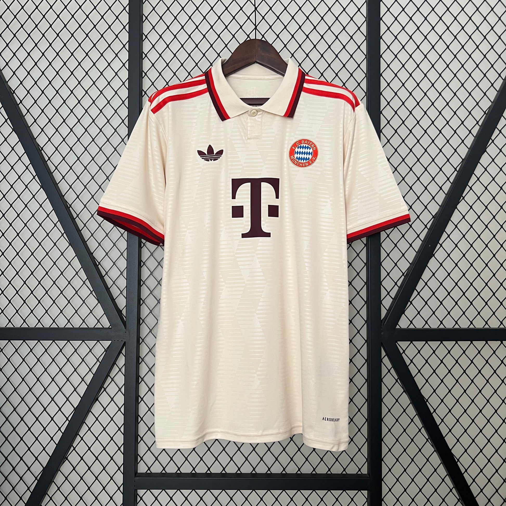 24-25 Bayern Munich third away