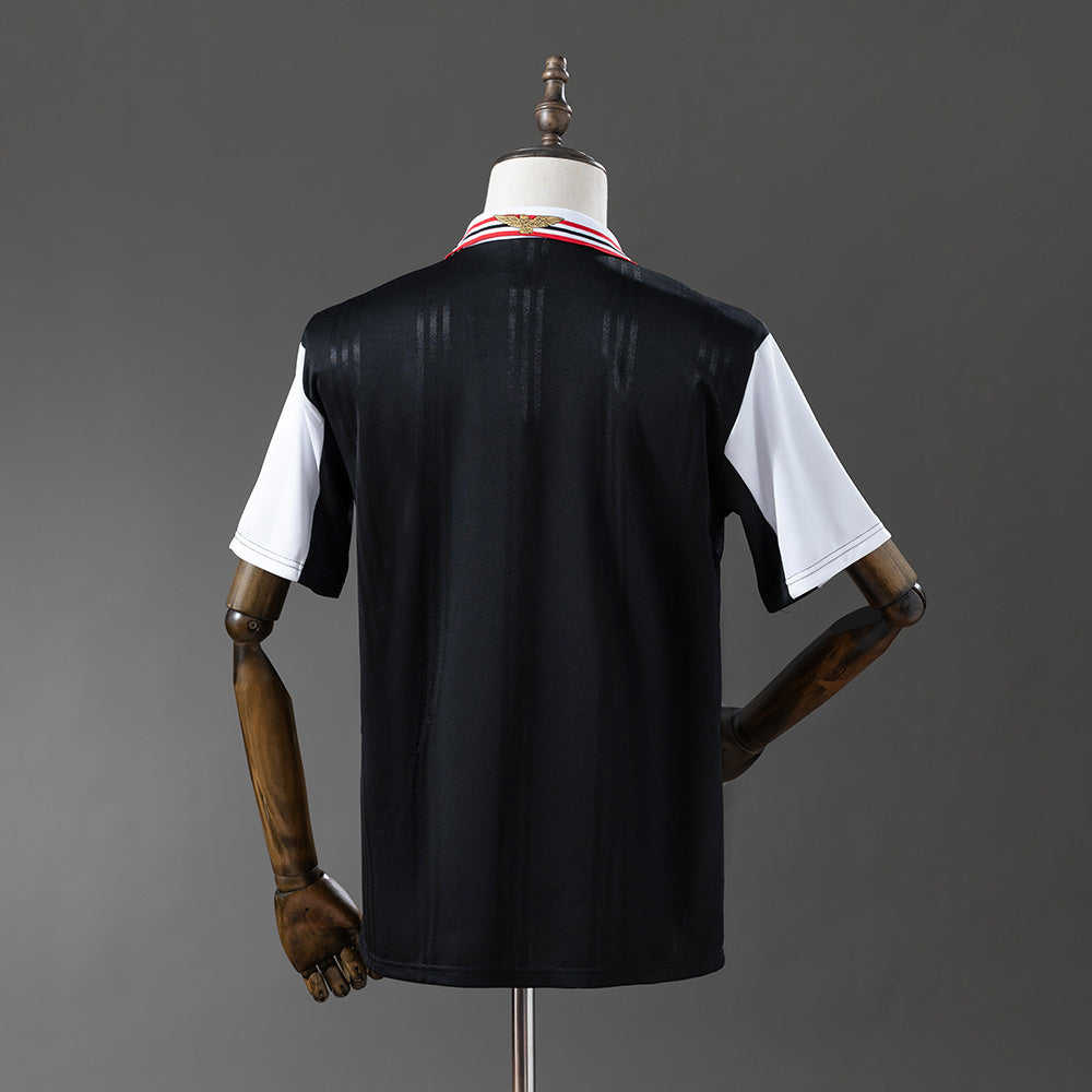 Retro 97-98 Benfica Away