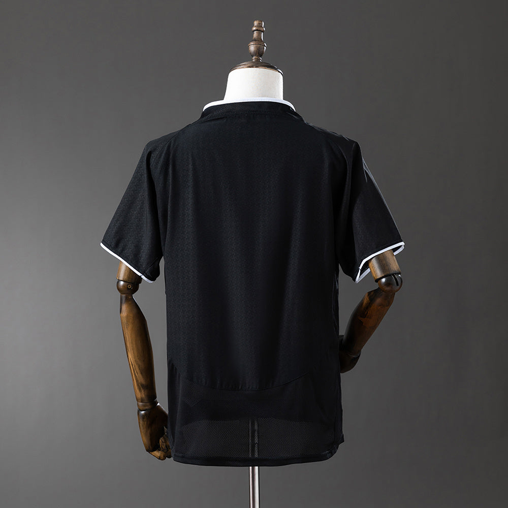 Retro M-U 03-05 Away