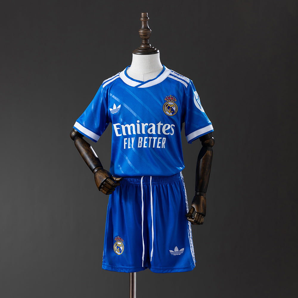 Real Madrid 2-526 Third away kids kit Jersey detail