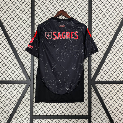 24-25 Benfica Away