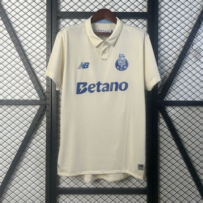 25-26 Porto Third away