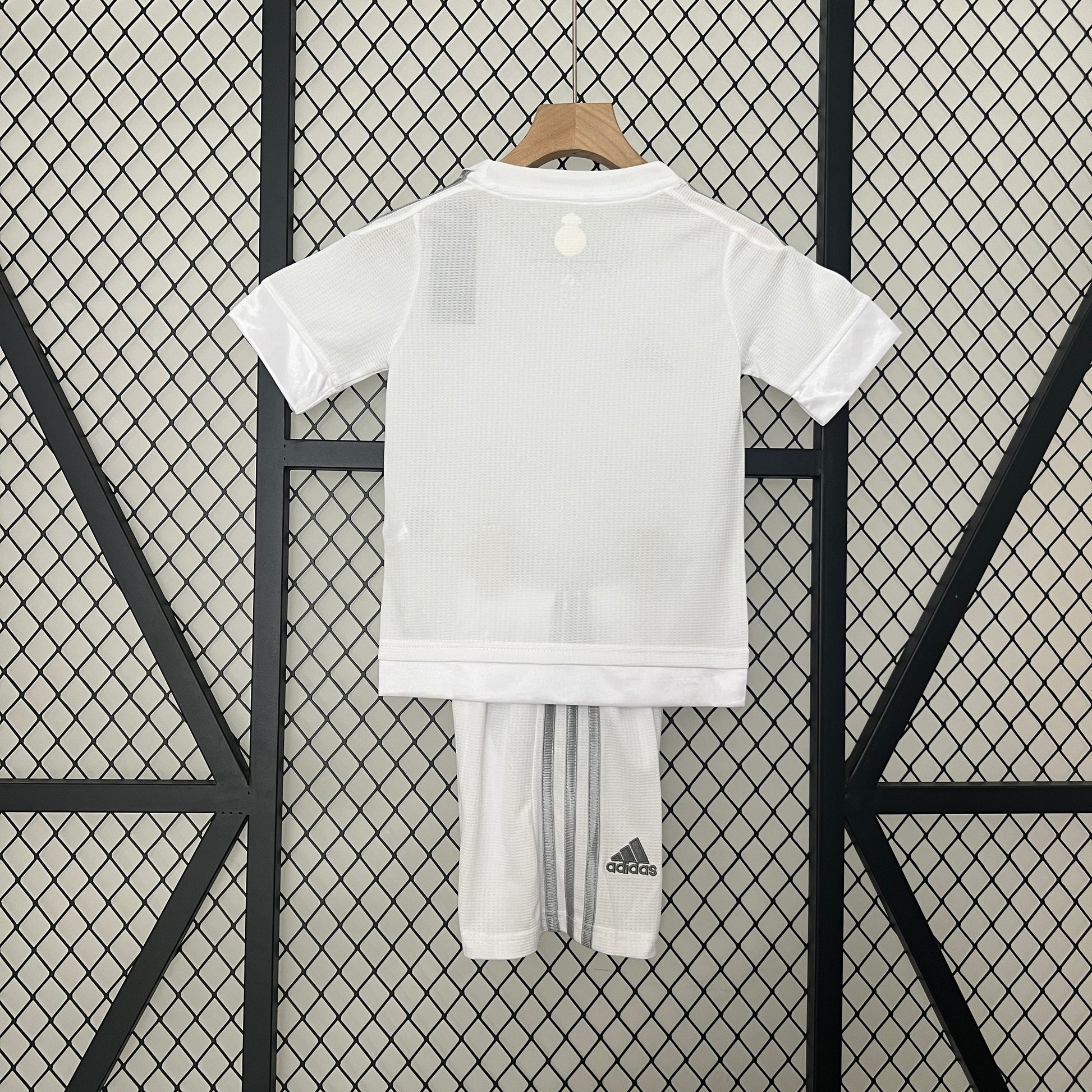 kids Real Madrid 15-16 home detail