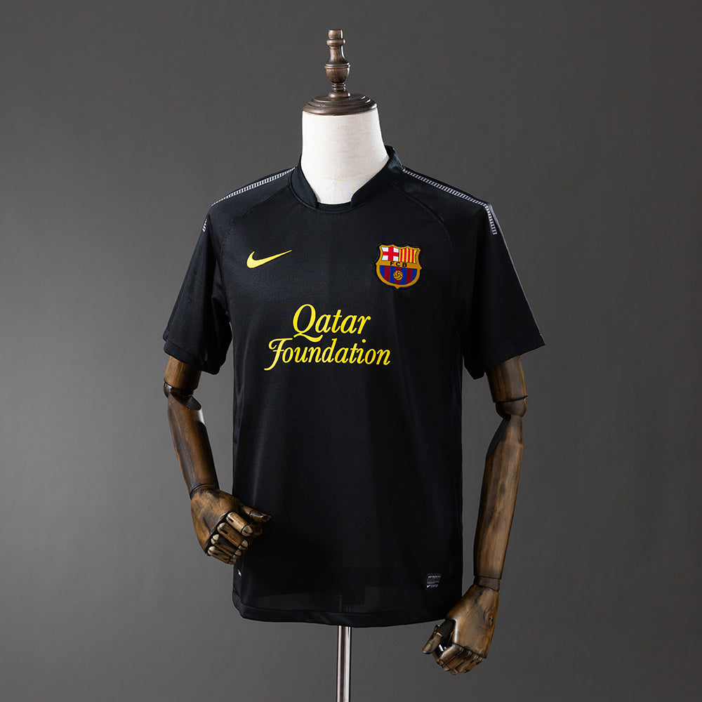 Retro Barcelona 11-12 away detail