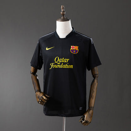 Retro Barcelona 11-12 away detail