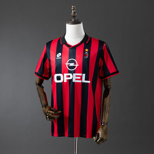 Retro 95-96 AC Milan home detail