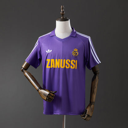 Retro Real Madrid 84-85 Away detail