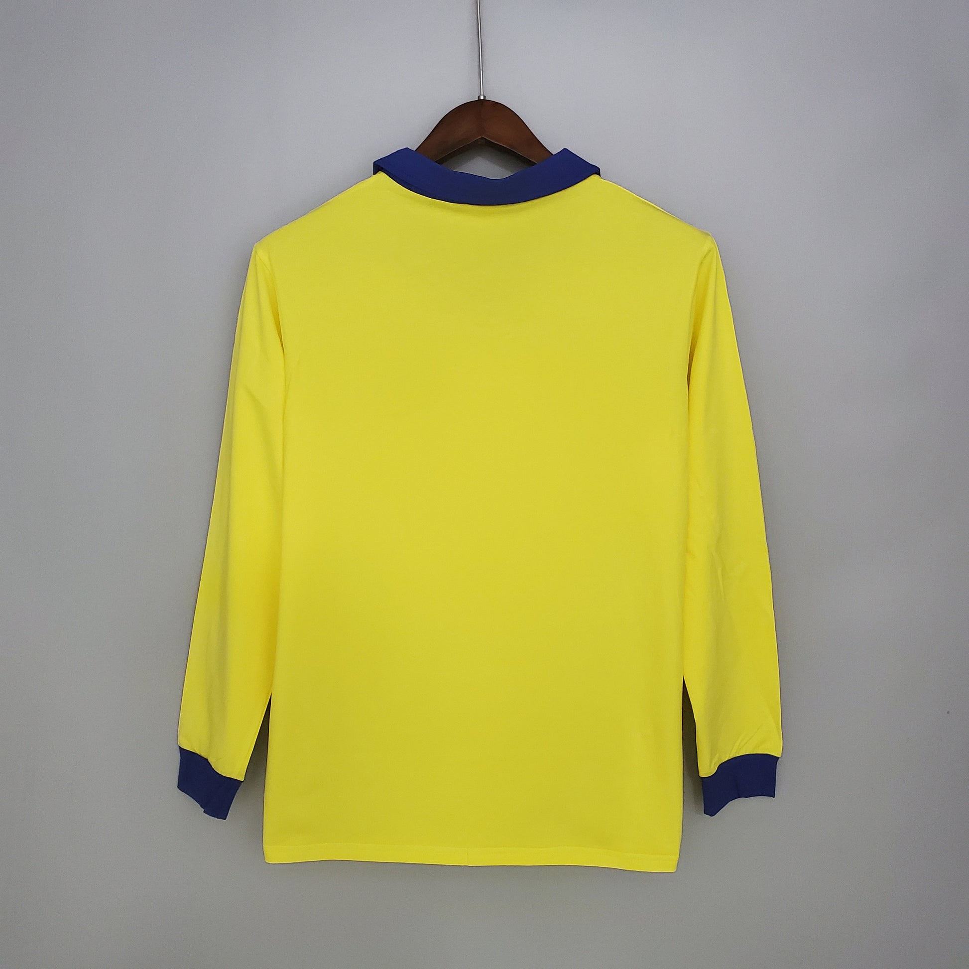 Retro long sleeve Arsenal 71-79 away yellow detail