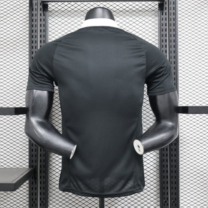 24-25 Player Bayern Munich Black Goalkeeper detail