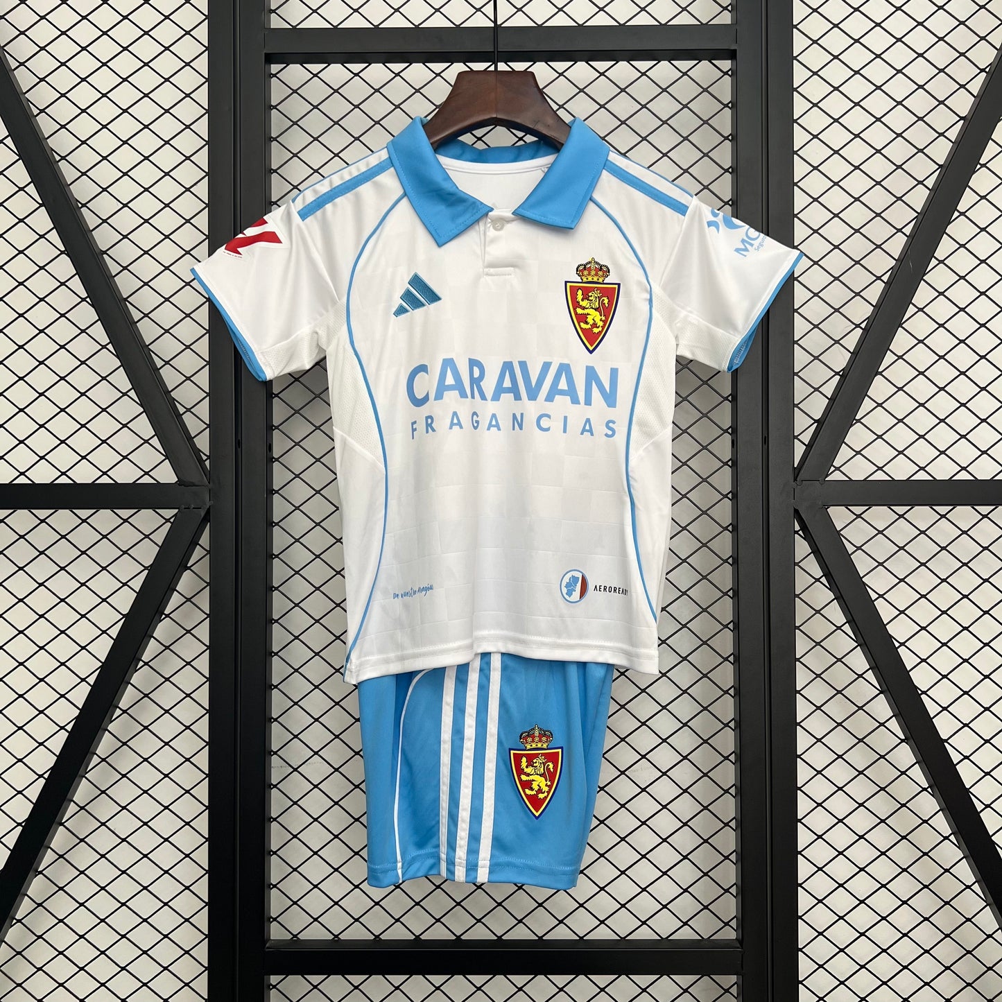 25-26 Zaragoza Home detail