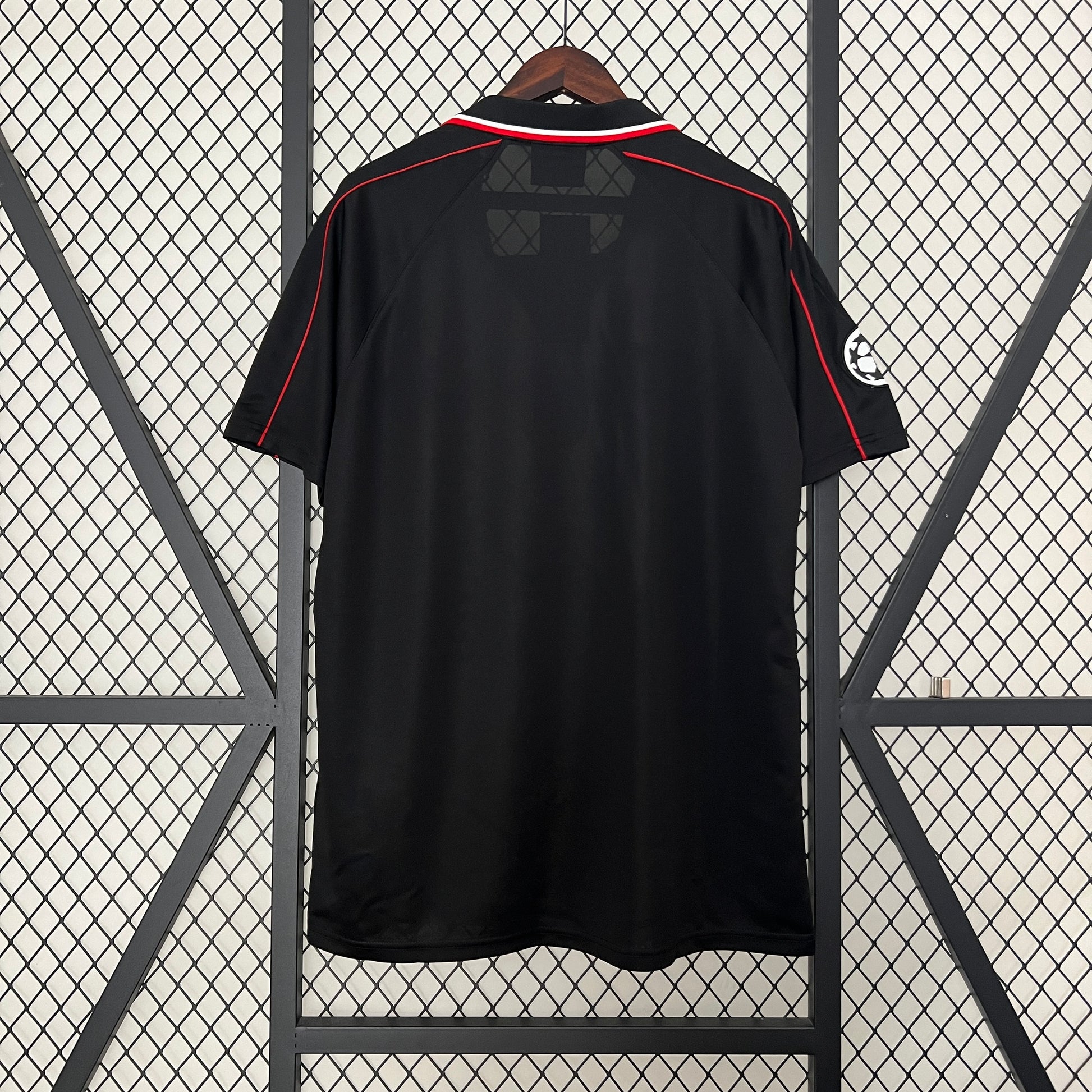 Retro Ajax 98-99 Away detail