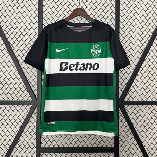 24-25 Sporting Lisbon home