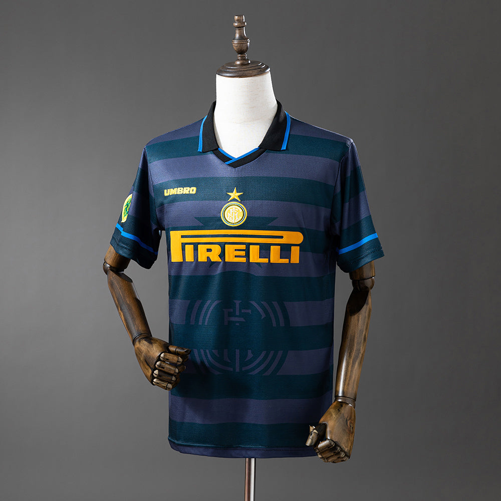 Retro 97-98 Inter Milan away detail