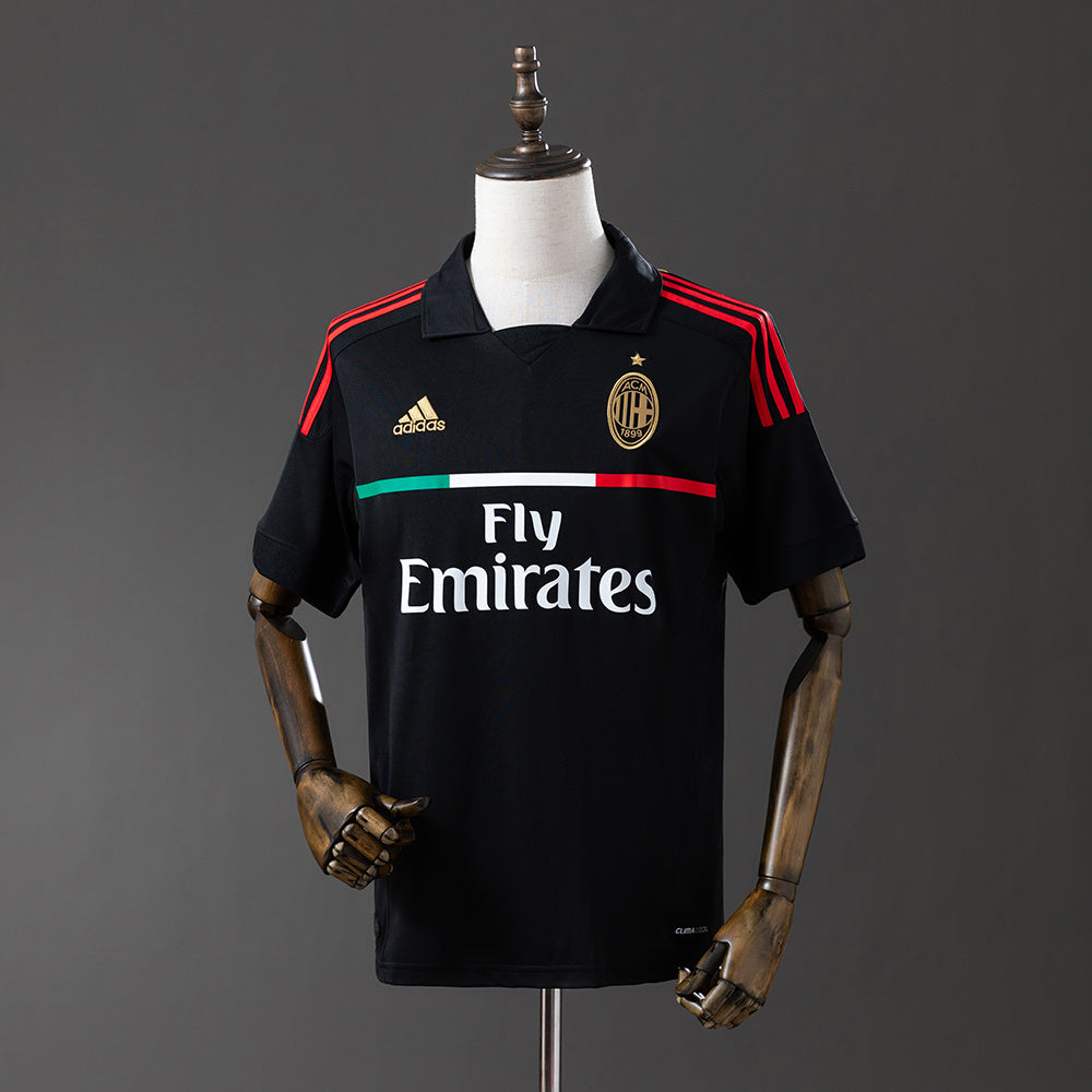 Retro 11-12 AC Milan third away detail