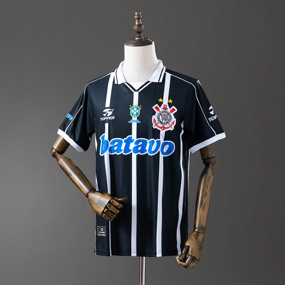 Retro Corinthians 99-00 Away detail