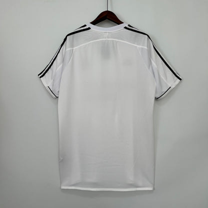 Retro Real Madrid 03-04 Home detail