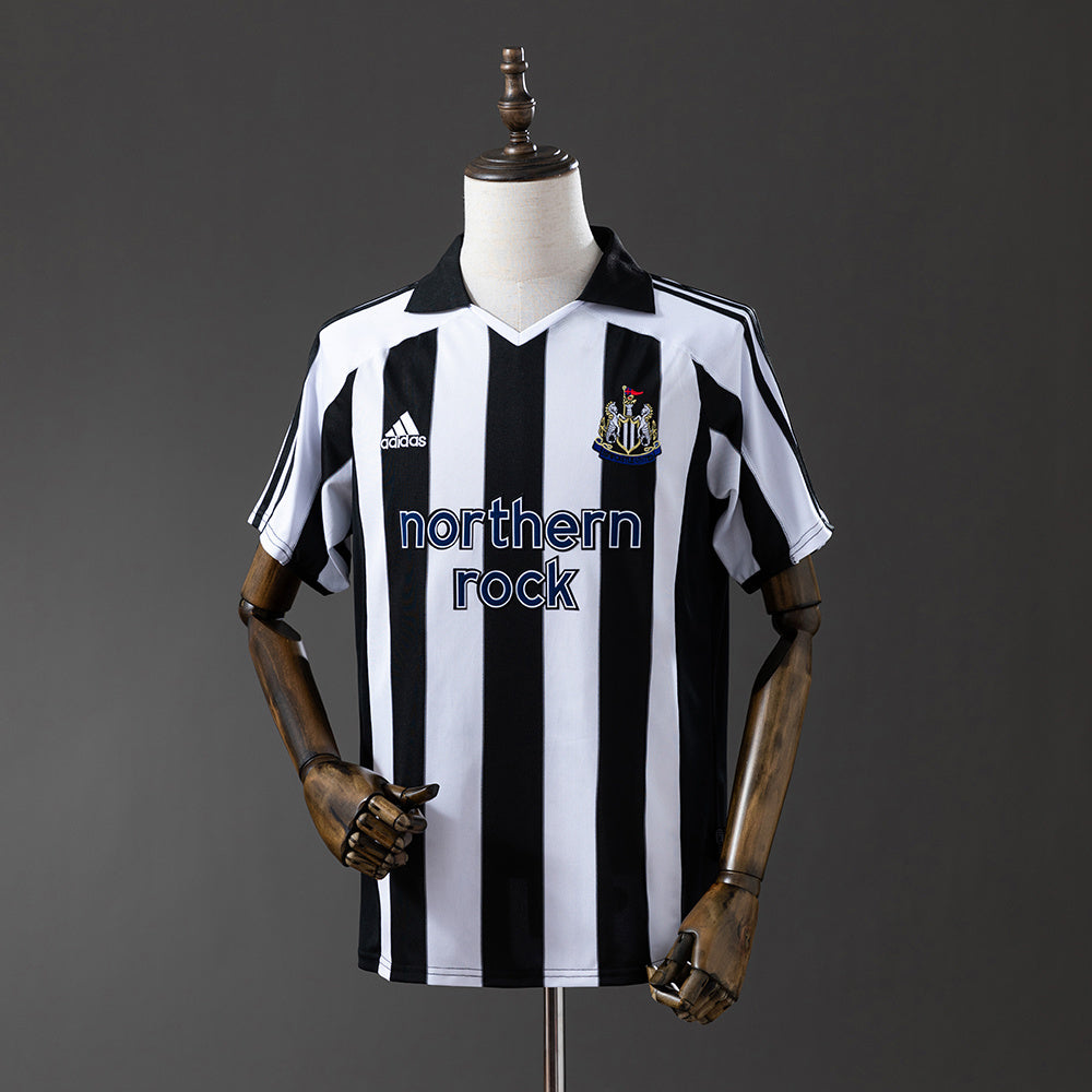 Newcastle United 03-05 Home Retro Jersey detail