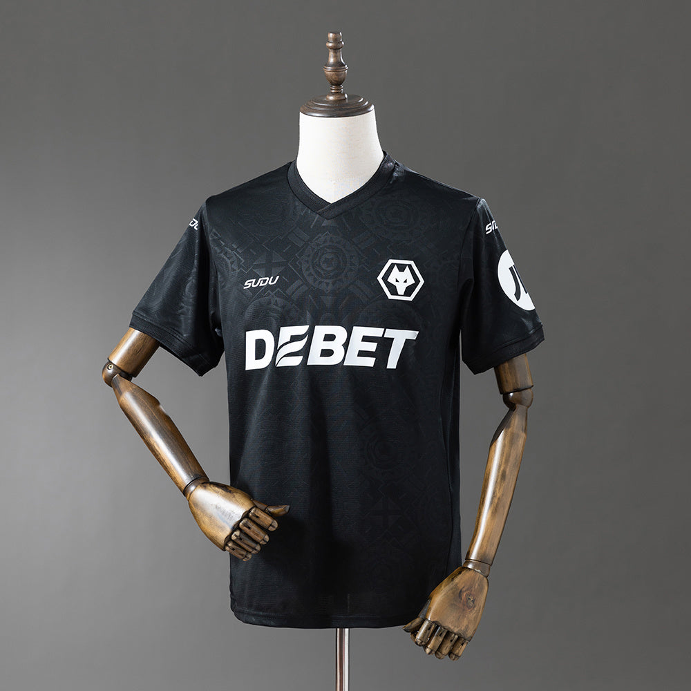 Wolves 25-26 Goalkeeper Jersey Black detail