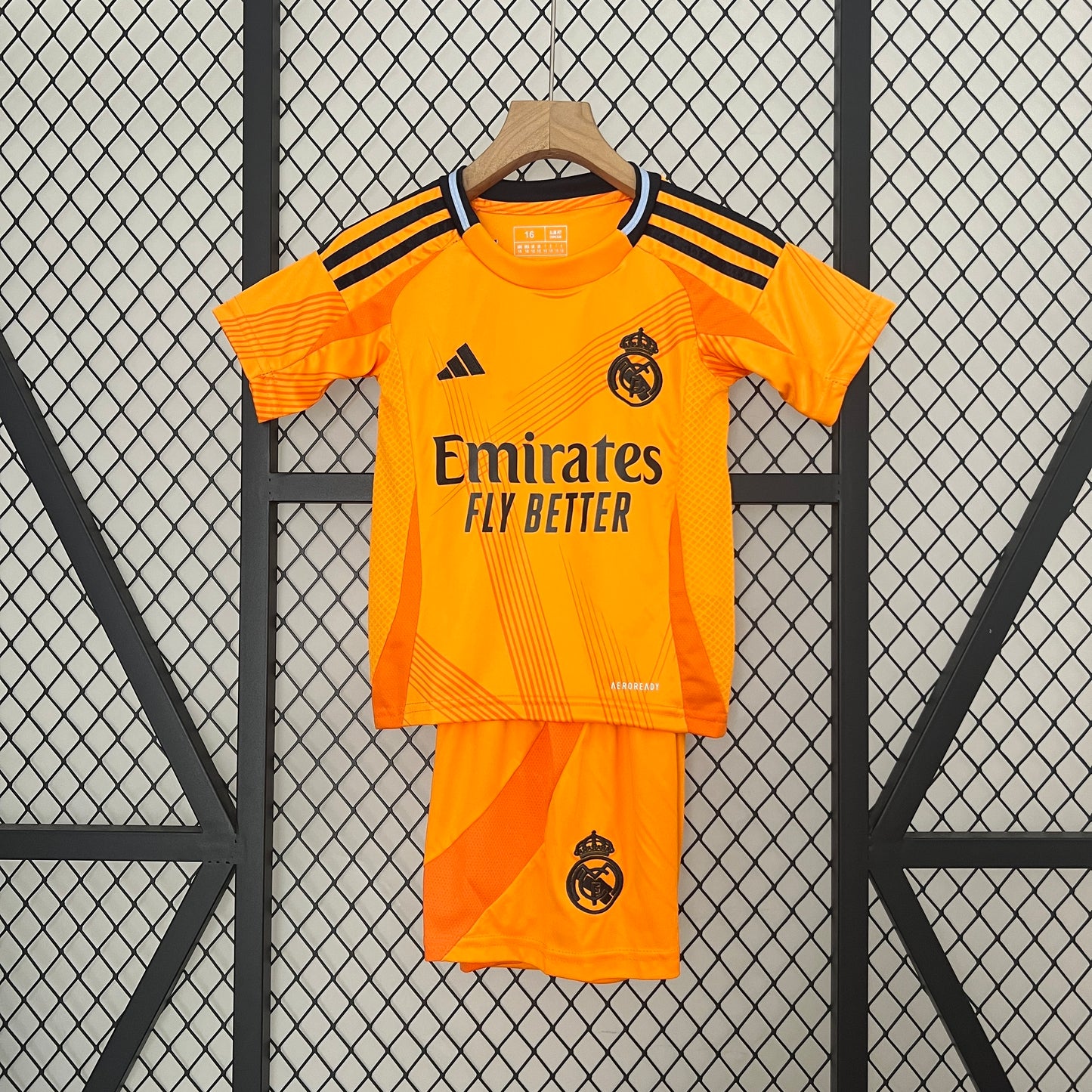 24-25 Kids Real Madrid Away detail