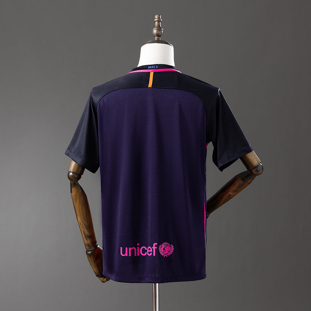 Retro Barcelona 16-17 Away