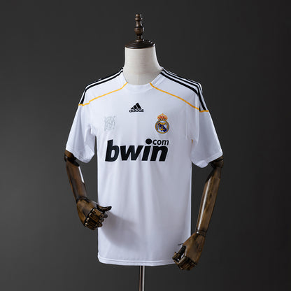 Retro Real Madrid 09-10 home detail