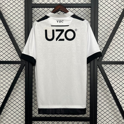 25-26 Guimarães Home detail