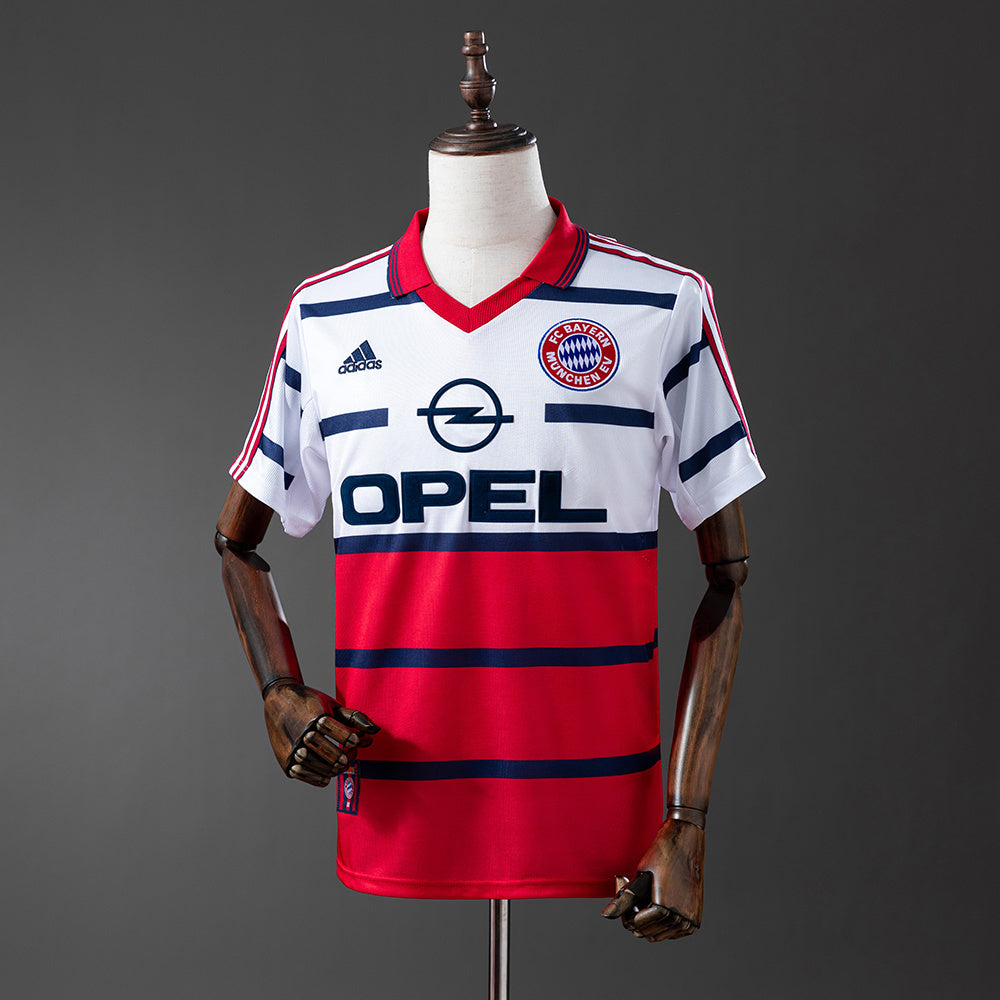 Bayern Munich 1998-00 Away Retro Jersey detail