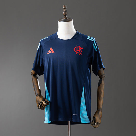 25-26  Flamengo training suit detail