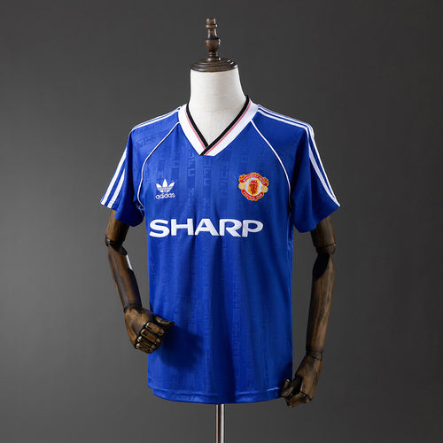Retro 88-90 M-U third away detail
