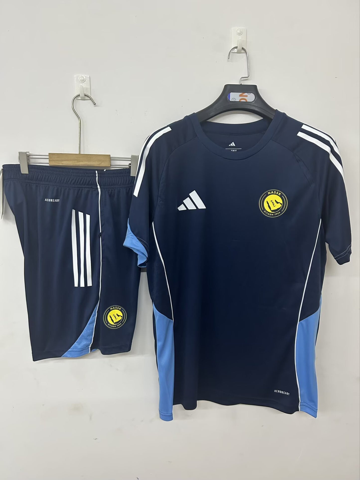 25-26 Riyadh Victory Training Jersey Royal Blue detail